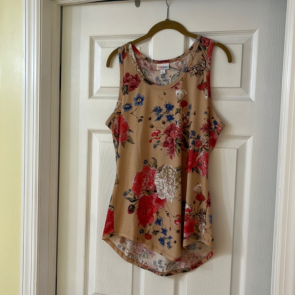 NWT Lularoe tank top - size large